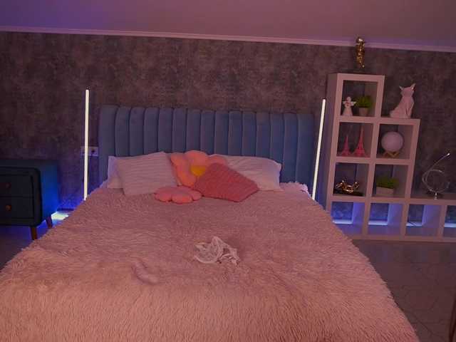 MadissonSoft's BongaCams show and profile