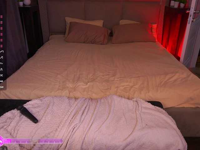 MadissonSoft live cam on BongaCams