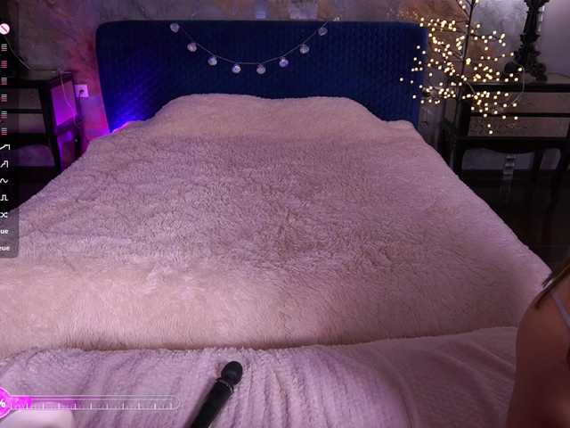 MadissonSoft's BongaCams show and profile