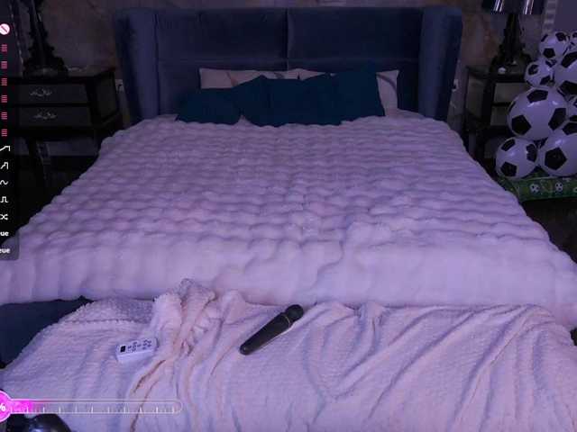 MadissonSoft live cam on BongaCams