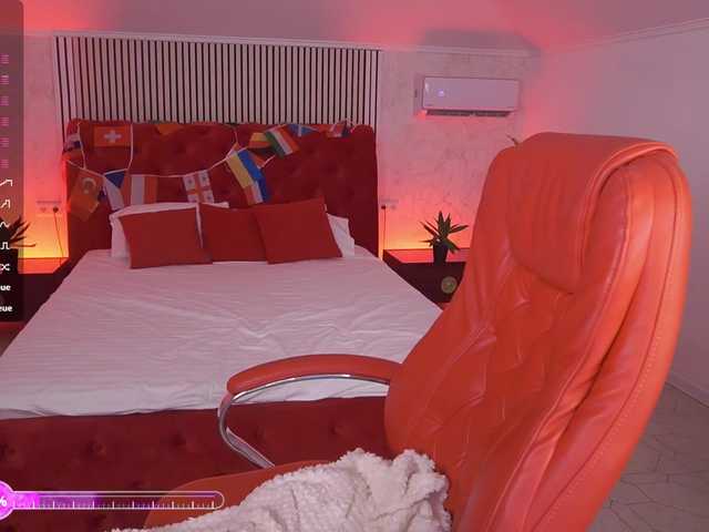 MadissonSoft live cam on BongaCams