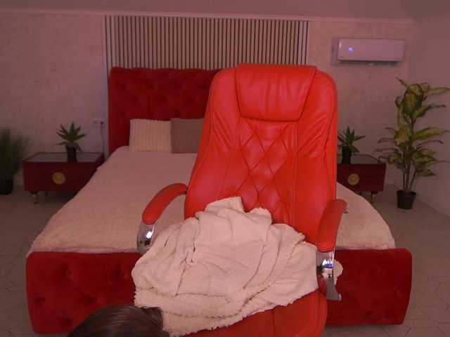 MadissonSoft live cam on BongaCams