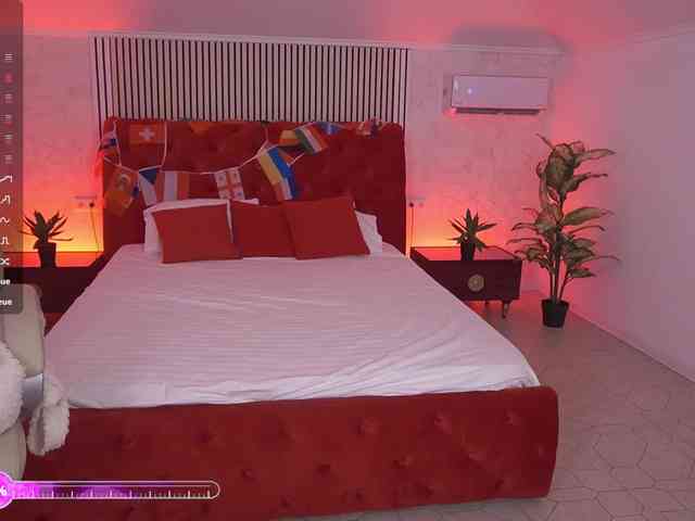 MadissonSoft Sex Cam Show