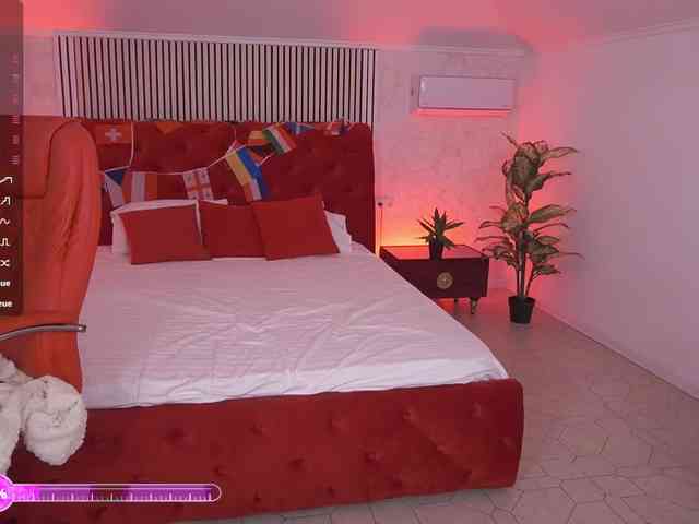 MadissonSoft Sex Cam Show