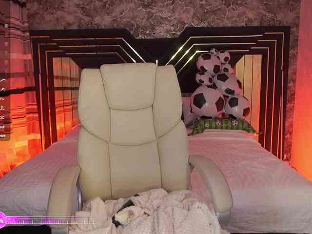 MadissonSoft Sex Cam Show