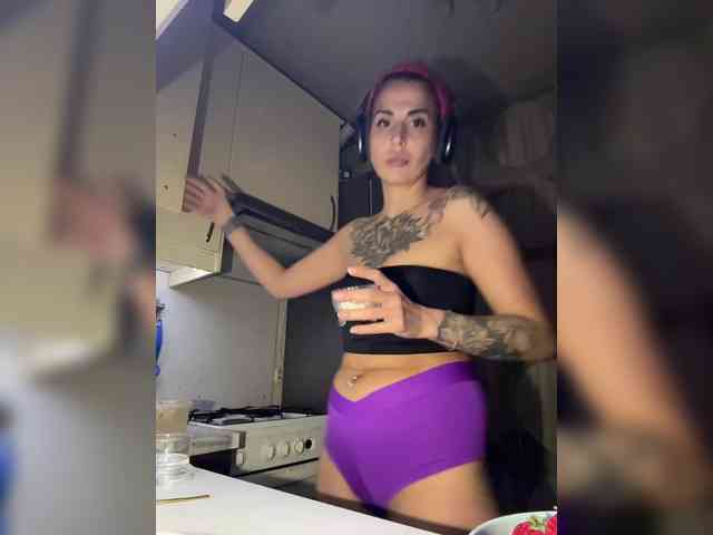 Redfoxygirl webcam