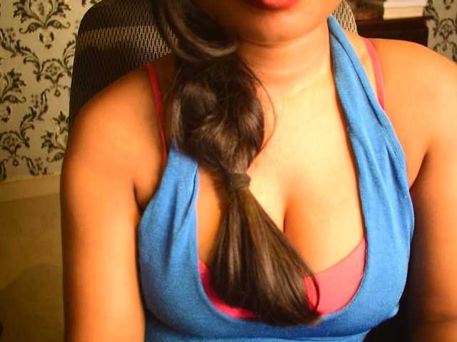 indianpriya live cam on BongaCams