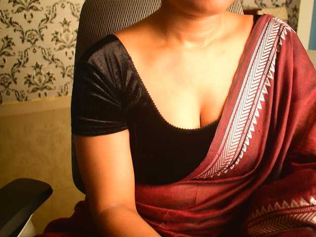 indianpriya live cam on BongaCams