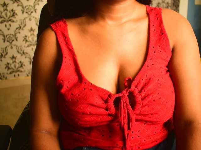 indianpriya live sex show