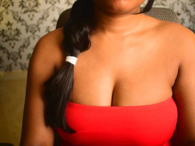 indianpriya live cam on BongaCams