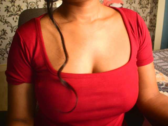 indianpriya live cam on BongaCams