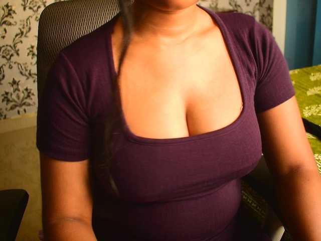 indianpriya live cam on BongaCams