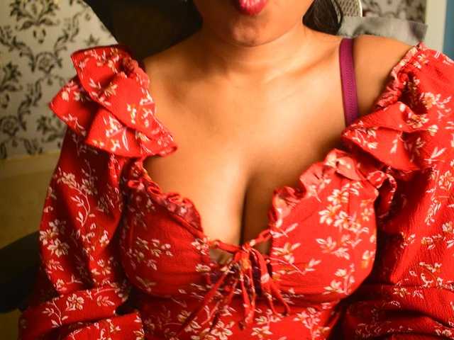 indianpriya live cam on BongaCams