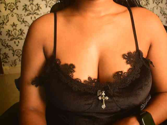 indianpriya indianpriya