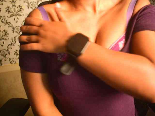 indianpriya indianpriya