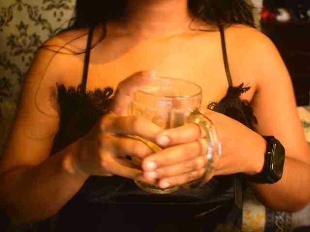 indianpriya indianpriya