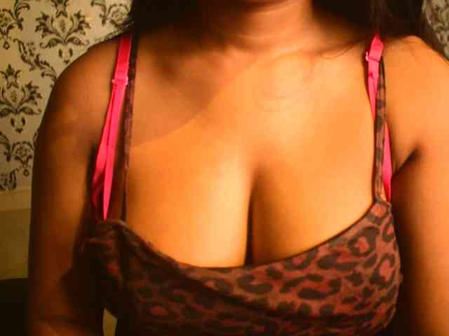 indianpriya indianpriya