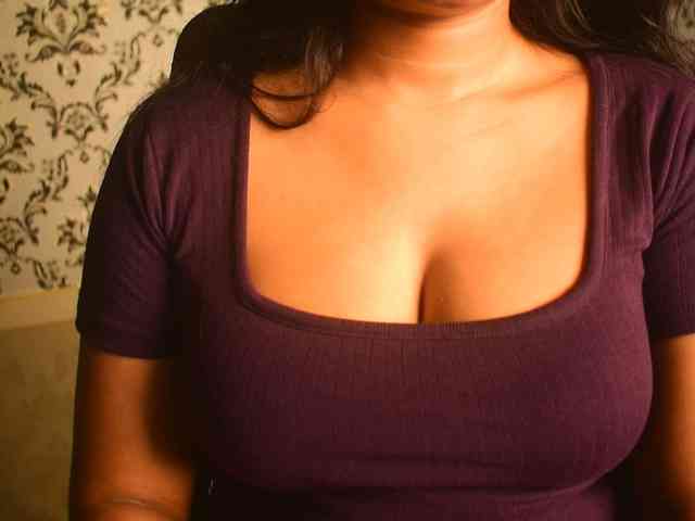 indianpriya indianpriya