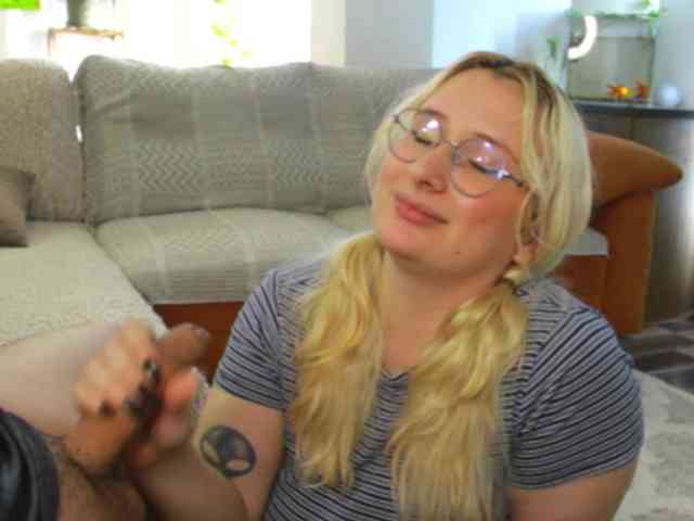 CherryAndAndy webcam