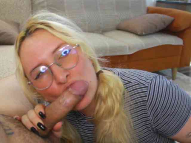 CherryAndAndy webcam