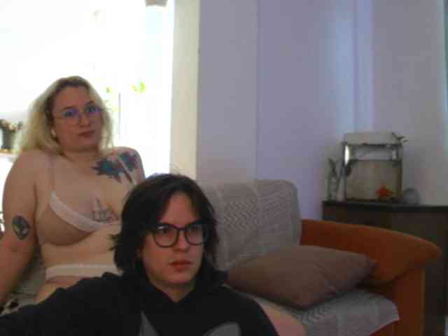 CherryAndAndy webcam