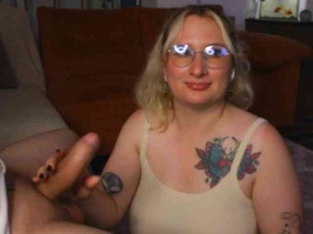CherryAndAndy webcam