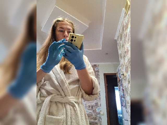 Boginechka live cam on BongaCams