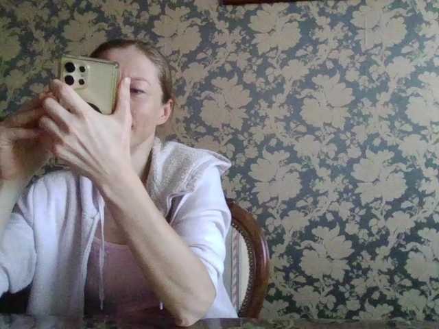 Boginechka live cam on BongaCams