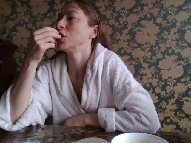 Boginechka's BongaCams show and profile