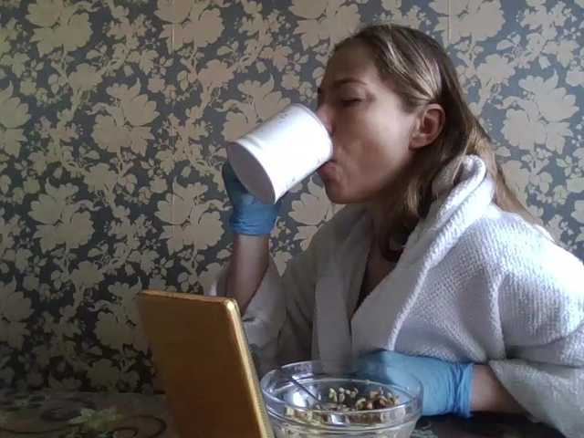 Boginechka live cam on BongaCams