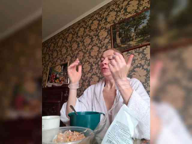 Boginechka Live Webcam on BongaCams
