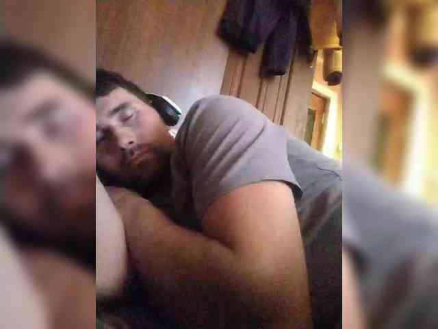 ___--BOYYVYNGGG--___