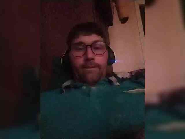 ___--BOYYVYNGGG--___