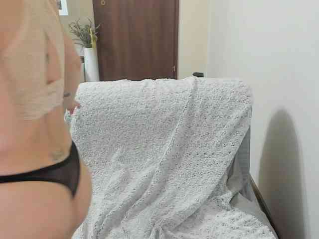Catherinewils webcam