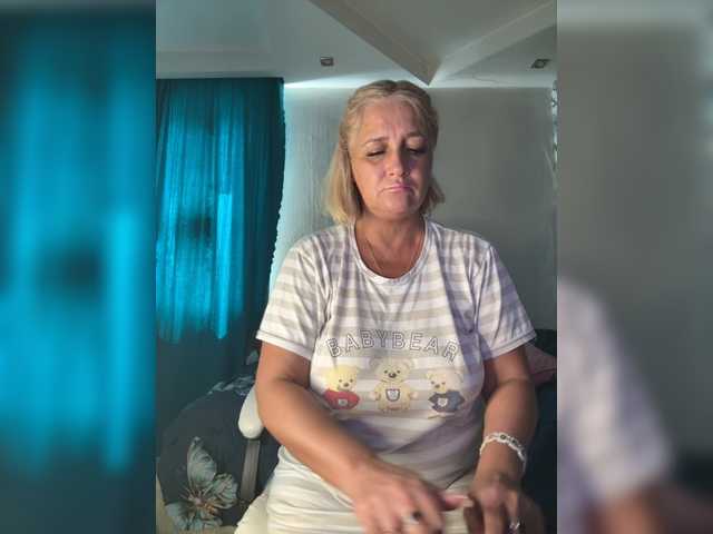 Eva-Bella live cam on BongaCams