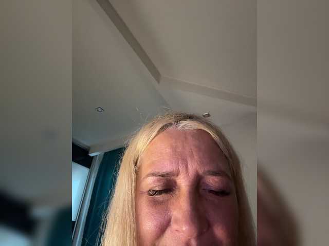 Eva-Bella live cam on BongaCams