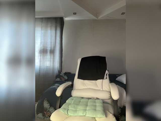 Eva-Bella's BongaCams show and profile