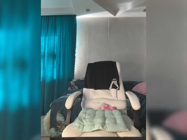 Eva-Bella webcam