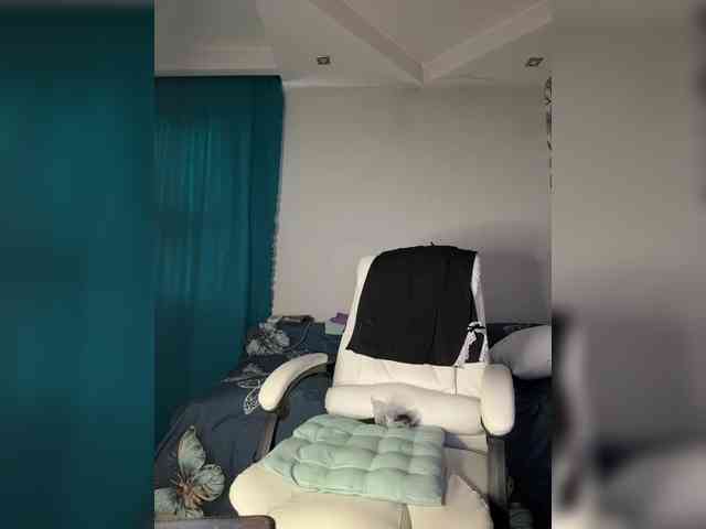 Eva-Bella webcam