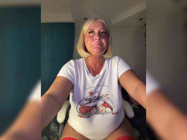Eva-Bella webcam