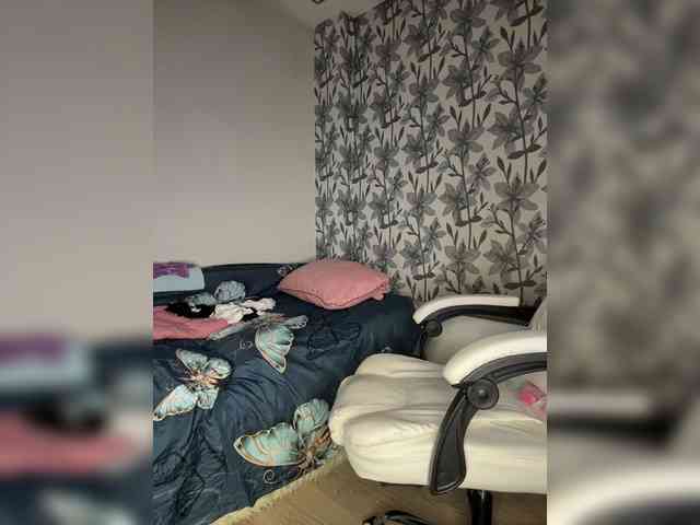 Eva-Bella webcam