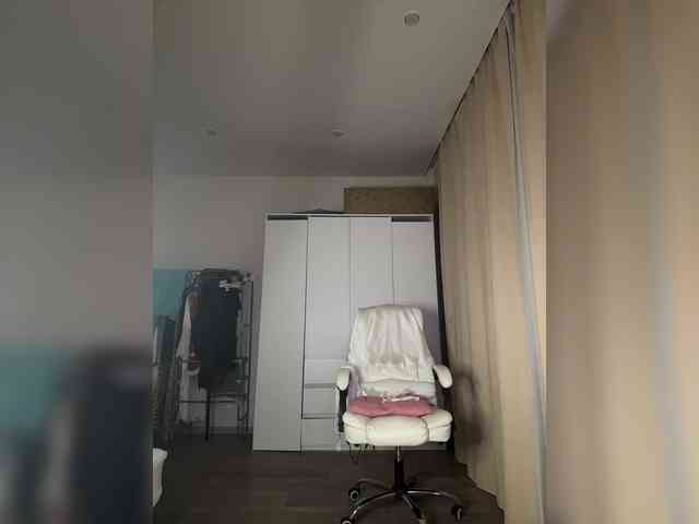 Eva-Bella webcam
