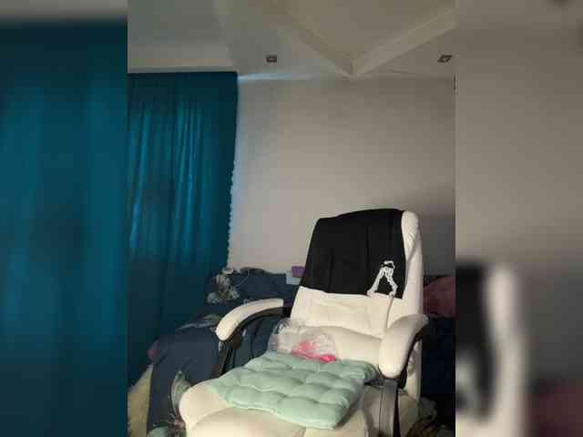 Eva-Bella webcam
