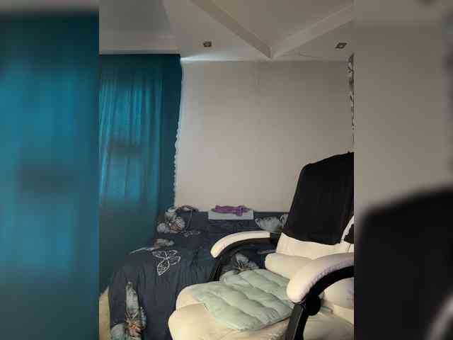 Eva-Bella webcam