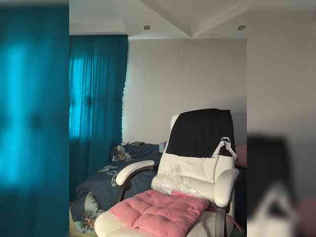 Eva-Bella webcam