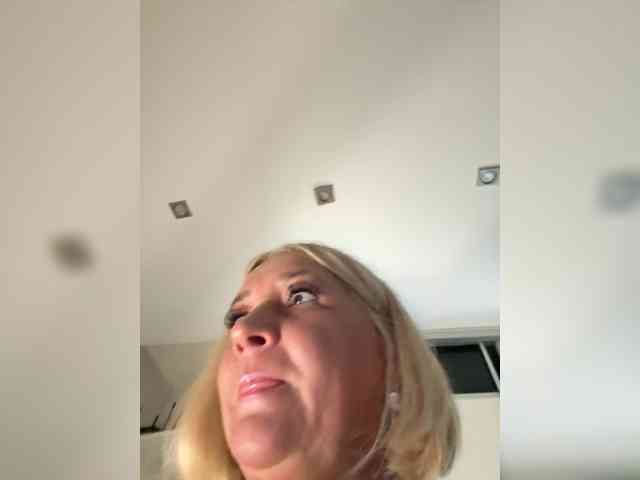 Eva-Bella webcam