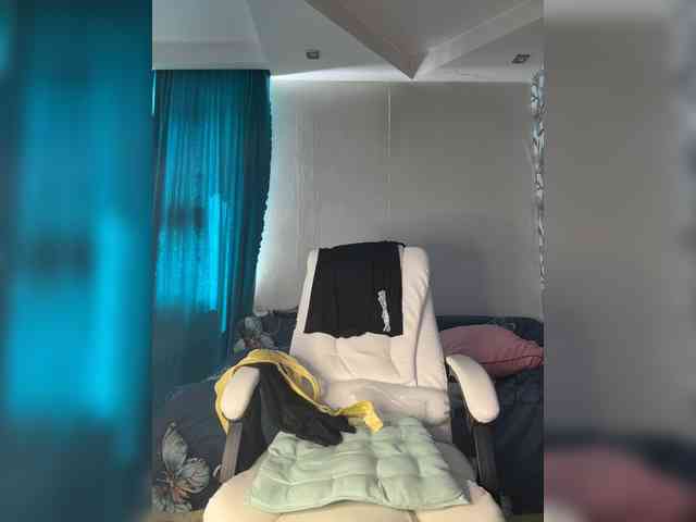 Eva-Bella webcam