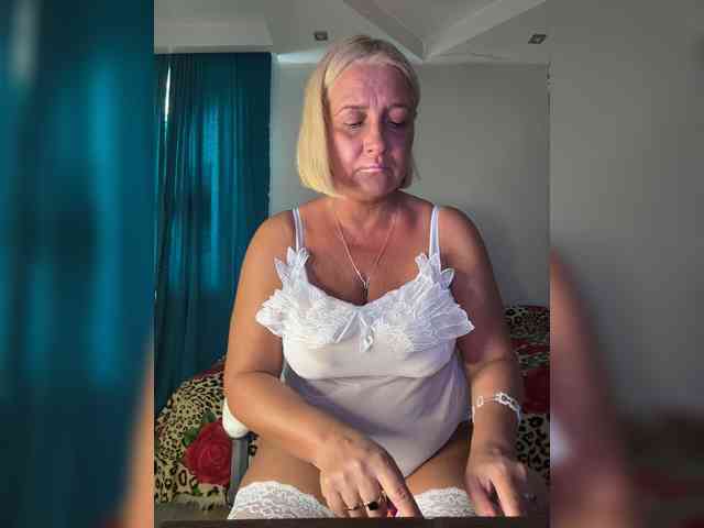 Eva-Bella webcam