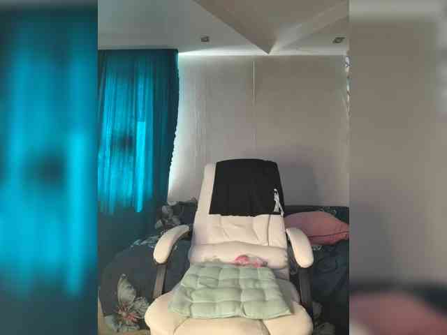Eva-Bella webcam