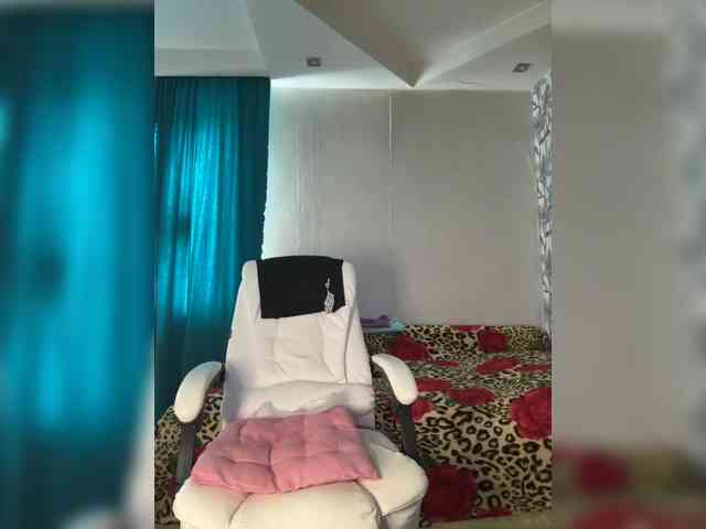 Eva-Bella webcam